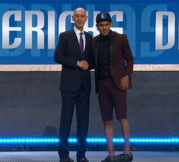 利物浦欧冠小组赛战平马竞（欧冠小组赛：利物浦与马竞战成平局）