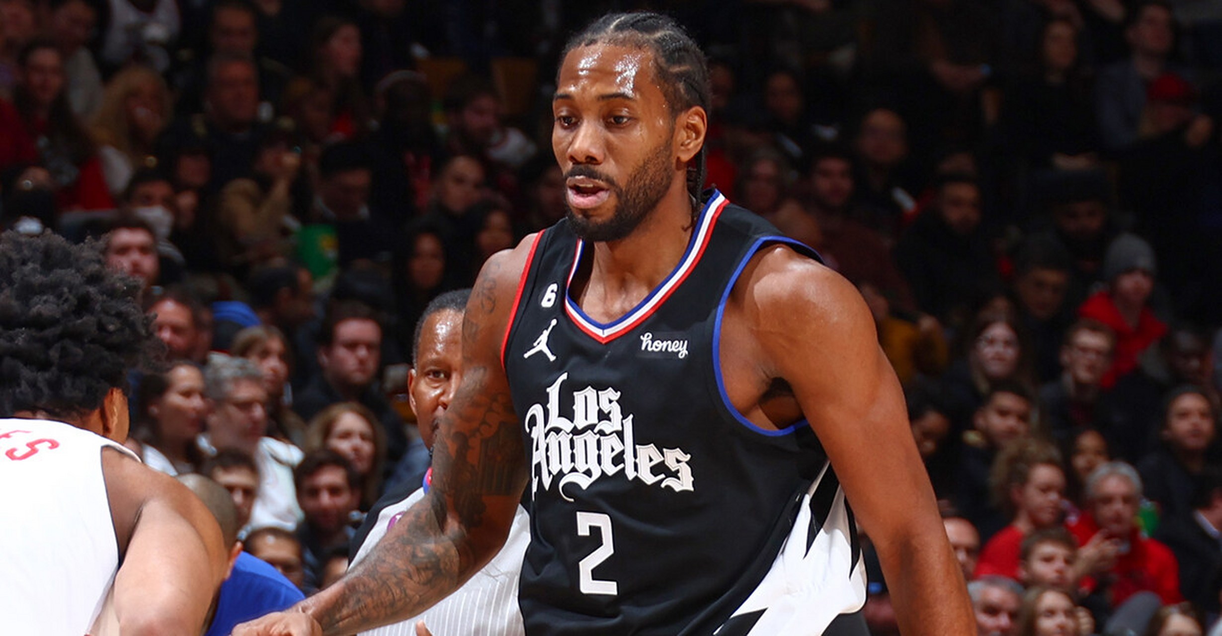 官方：拜仁明年1月6日将在客场与萨尔茨堡红牛进行友谊赛（官宣：拜仁将于明年1月6日客场对阵萨尔茨堡红牛进行友谊赛）