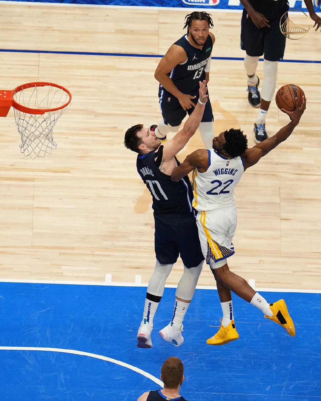 巴黎圣日耳曼姆巴佩梅开二度（姆巴佩为巴黎圣日耳曼梅开二度）