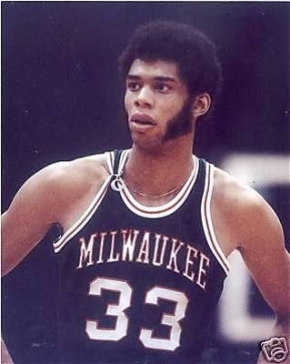 卫报：埃弗顿已经将古迪逊公园球场的所有权转让给女足（卫报称：埃弗顿已将古迪逊公园所有权移交女足）