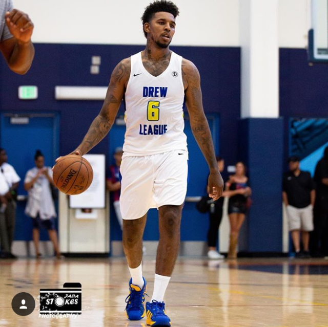 穆帅：对阵葡乙球队时球员态度不端正，中场休息我想换9个人（穆里尼奥：面对葡乙对手队员态度欠佳，半场我想换掉9人）