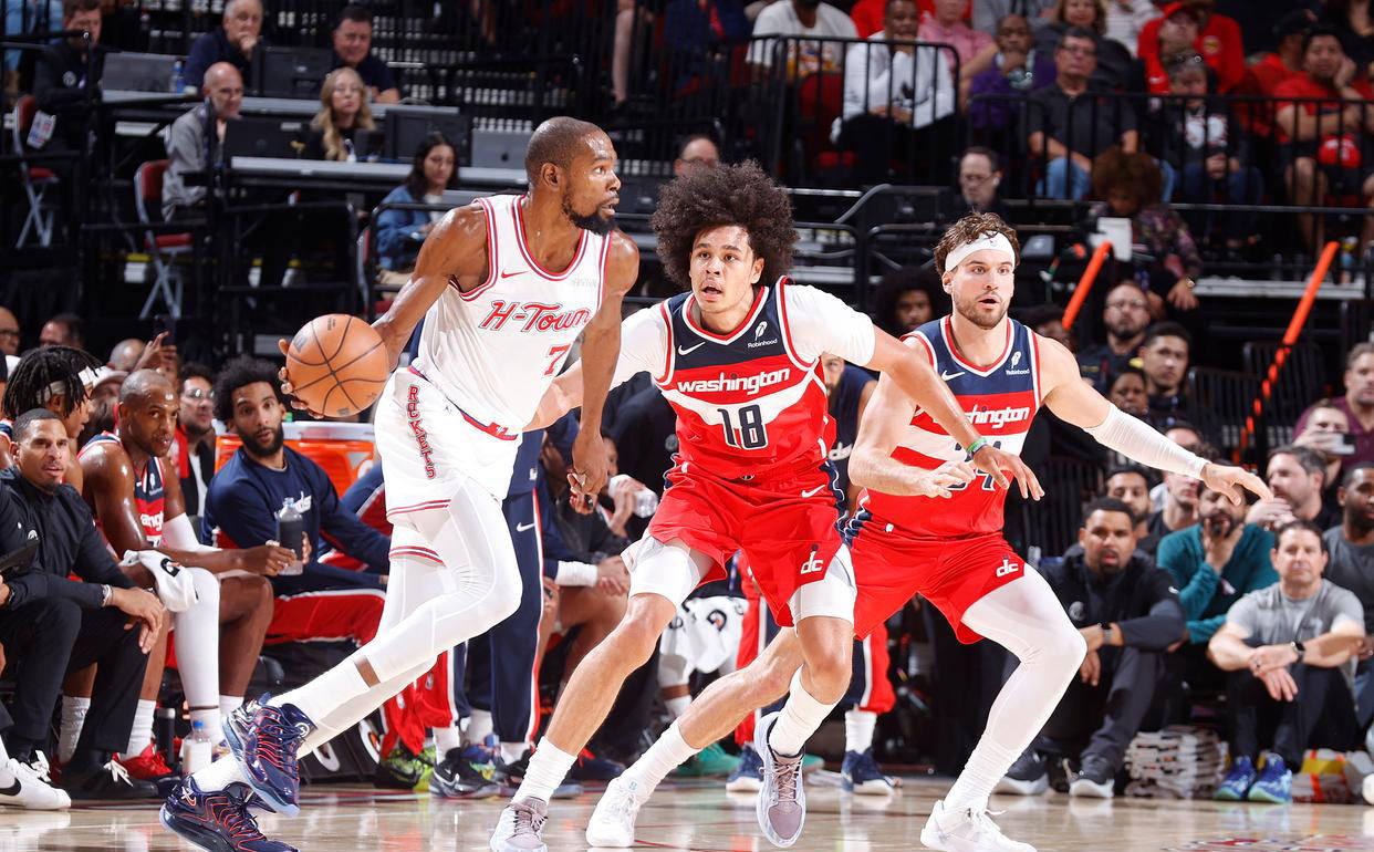 斯帕莱蒂与孔蒂的第一次正式对决，尤文决定比赛当天才抵达那不勒斯（孔蒂与斯帕莱蒂首次正式交锋，尤文将于比赛日当天抵达那不勒斯）