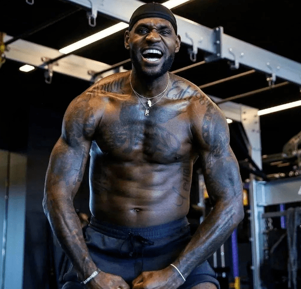 国外亚洲足球博主：王钰栋可能会加盟德乙俱乐部达姆施塔特（海外亚洲足球博主称：王钰栋或将加盟德乙球队达姆施塔特）